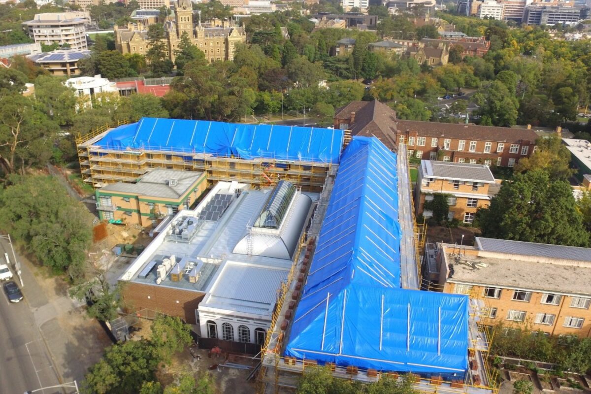 Why Builders Choose PVC Tarps Over Poly for Long-Term Projects Image